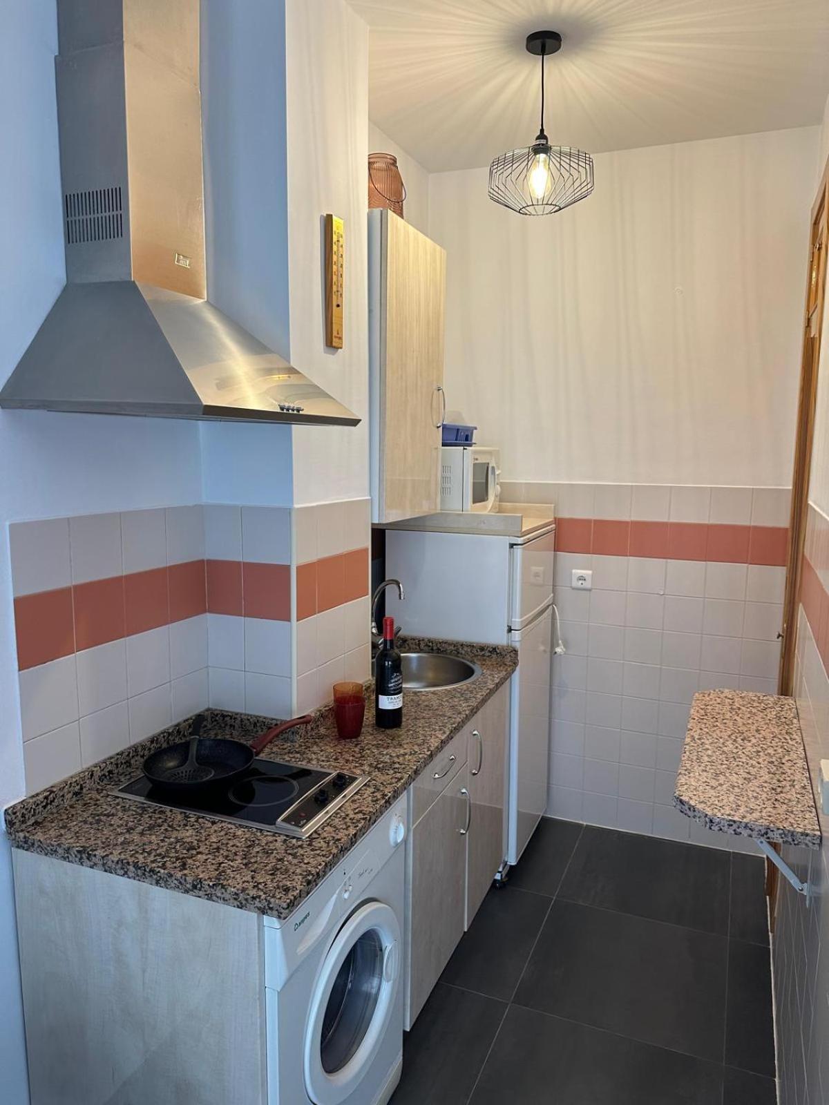 Estudio Con Piscina Y Garaje A 100 Mtr De La Playa