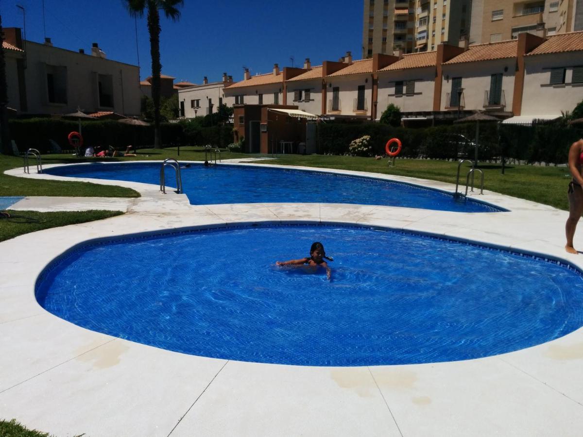 Estudio Con Piscina Y Garaje A 100 Mtr De La Playa Isla Cristina